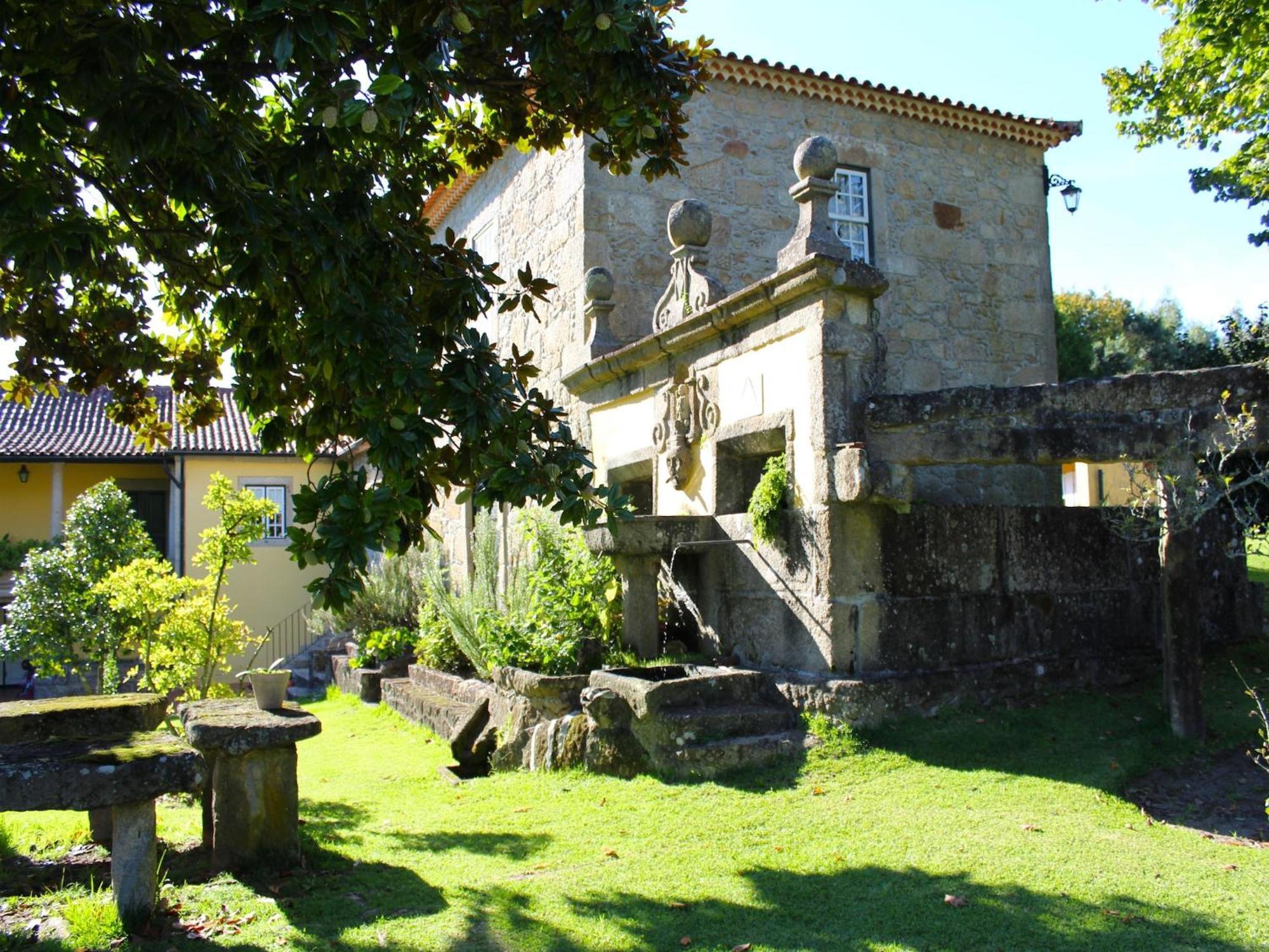 Beautiful Cottage On The Estate Of A Farm Ponte de Lima Exterior foto